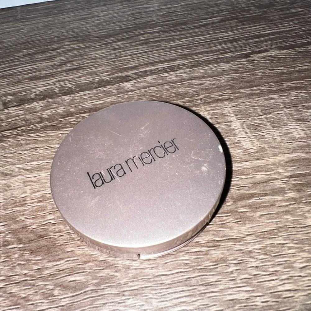 laura mercier laura mercier